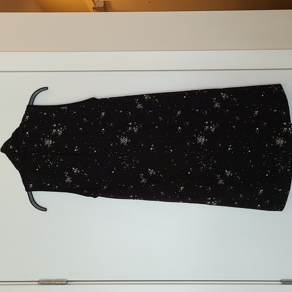 Dress - Picture 2 of 5